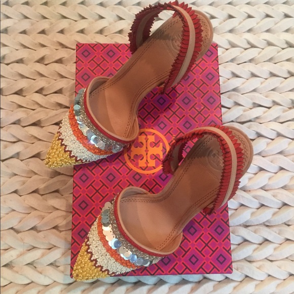 ❌❌SOLD❌❌Tory Burch heels. New in box! - Picture 2 of 7